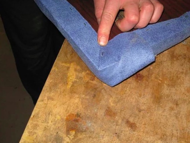 Перетяжка стульев в Москве | Обивка стульев на дому